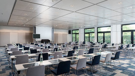 Holiday Inn Berlin City West conference room