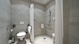 Handicapped bathroom Tryp by Wyndham Frankfurt 