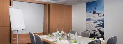 The ideal venue for productive meetings at Best Western Hotel Cologne Airport Troisdorf. Our fully equipped meeting room offers a professional environment and all the amenities you need for your event.