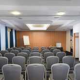Our flexible meeting room at Best Western Hotel Cologne Airport Troisdorf is perfect for lectures and presentations in a theater-style setup. Offers ample space and professional equipment for large groups and events.