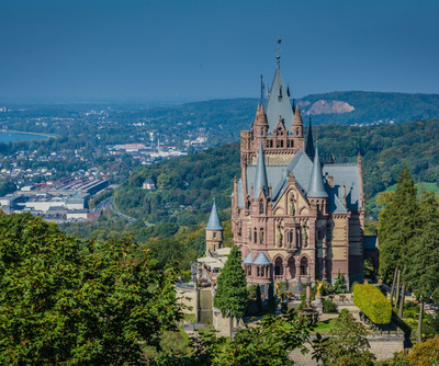 Castle Drachenburg, Bonn | © Photo: Adobe Stock