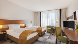 Holiday Inn Hotel Berlin City East twin bed room