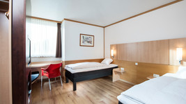 Ibis Eisenach Twin bed room