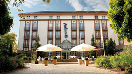 Radisson Blu Hotel Halle-Merseburg Exterior